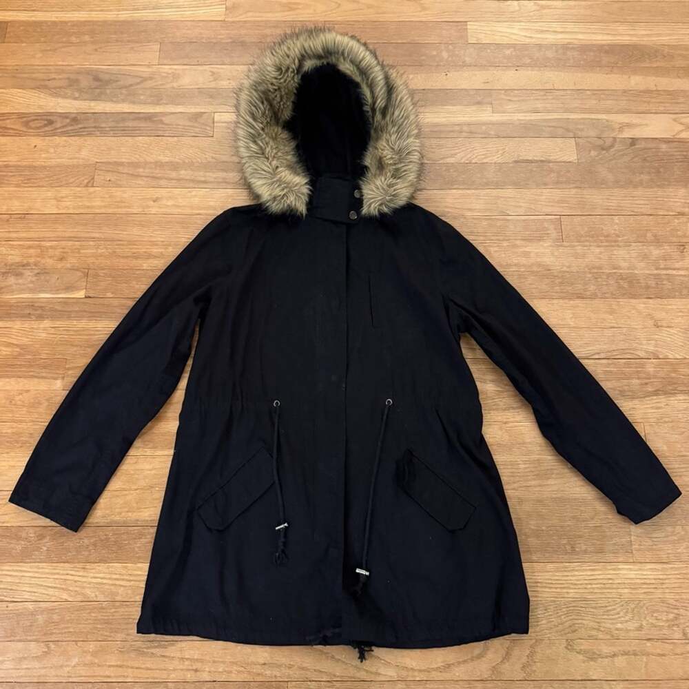 Relativity black lightweight coat with faux fur trimmed hood size large L
b8
